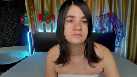 Polly online show from April 4, 2026, 5:49 am