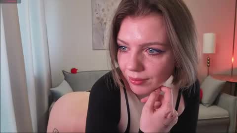 Polly online show from April 24, 2026, 11:34 am