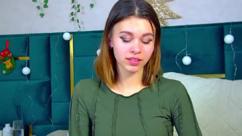 Snapshot of pollylanders chatting on December 27, 2024, 1:00 am Polly online show from December 27, 2024, 1:00 am