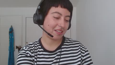 Poly online show from September 11, 2025, 6:52 pm