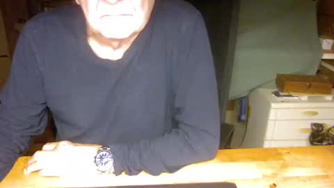 pomme1949 online show from December 23, 2024, 8:44 am