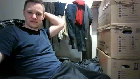 pommesmiteiscreme online show from December 21, 2025, 11:56 pm