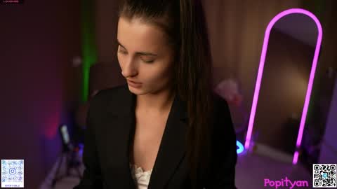 Louise  see you on December 1  at 2200 UTC3 online show from April 10, 2026, 8:19 am