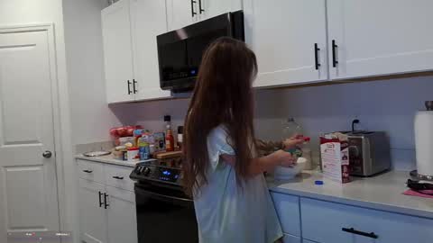 PoppyQuinn online show from May 21, 2026, 1:23 am