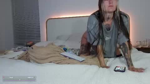 PoppyQuinn online show from June 16, 2026, 1:41 am