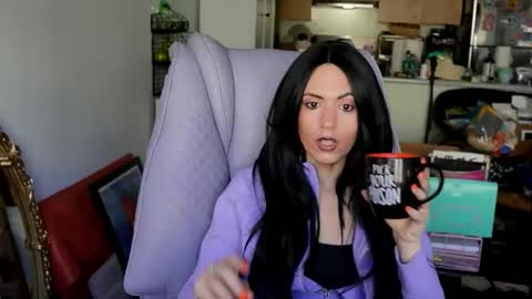 A cadia online show from November 11, 2025, 3:34 pm