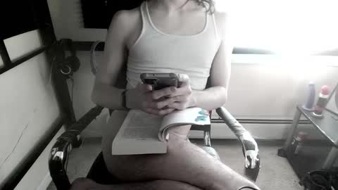 porcelain_tears01 online show from February 11, 2026, 1:05 pm