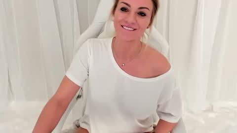 Snapshot of porchaplay chatting on January 30, 2025, 8:54 am Porcha Play online show from January 30, 2025, 8:54 am