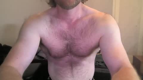 Snapshot of pornaddicted8 chatting on June 13, 2026, 6:39 pm i heart porn online show from June 13, 2026, 6:39 pm
