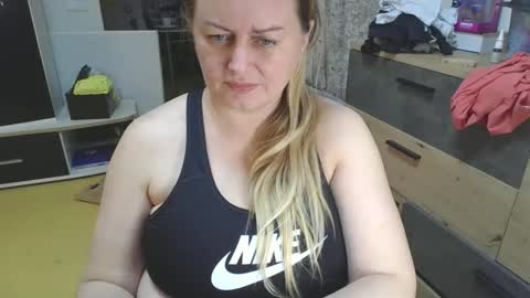 MelissOfficial online show from March 3, 2026, 8:37 pm