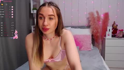 Snapshot of pornogirlx chatting on February 9, 2025, 10:21 pm Masha  online show from February 9, 2025, 10:21 pm