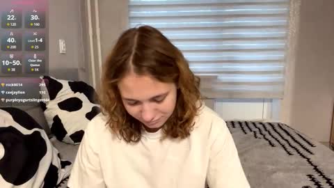 Anna Vdovoch online show from September 23, 2025, 5:43 am