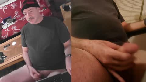 Snapshot of portlandjacob chatting on January 24, 2025, 12:52 pm portlandjacob online show from January 24, 2025, 12:52 pm