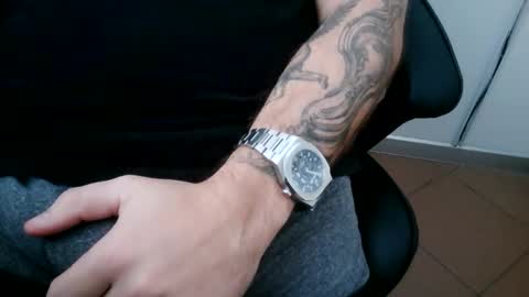 Snapshot of porw23 chatting on February 6, 2026, 7:56 am porw23 online show from February 6, 2026, 7:56 am