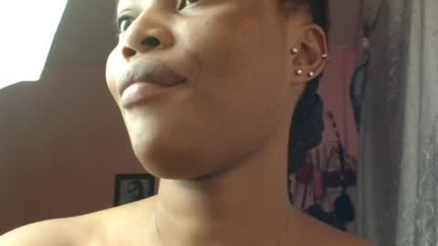 luna online show from March 23, 2026, 3:21 am