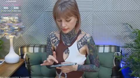 Lola online show from March 4, 2026, 5:24 am