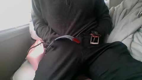 powthunder85 online show from April 2, 2026, 7:22 pm