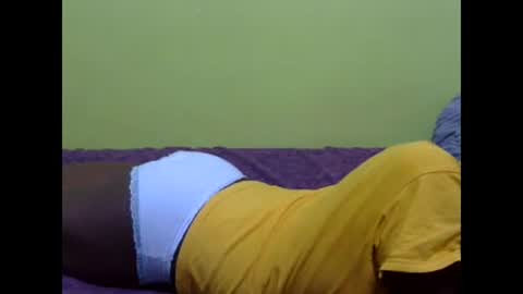 Snapshot of precious_nesh chatting on March 7, 2025, 4:35 am precious_nesh online show from March 7, 2025, 4:35 am