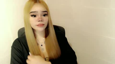 Snapshot of preciousangel69xxx chatting on May 29, 2026, 6:44 am MAXXINE online show from May 29, 2026, 6:44 am