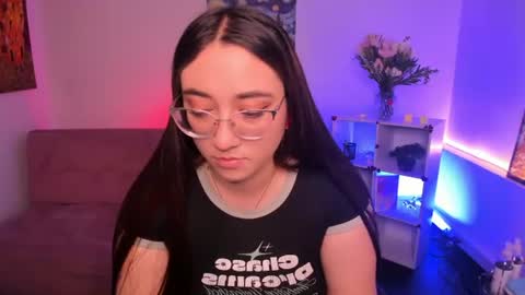 Snapshot of press_anykey chatting on June 27, 2026, 12:55 pm Camila online show from June 27, 2026, 12:55 pm