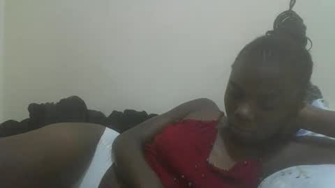 prettiest_doll online show from December 18, 2025, 3:34 am