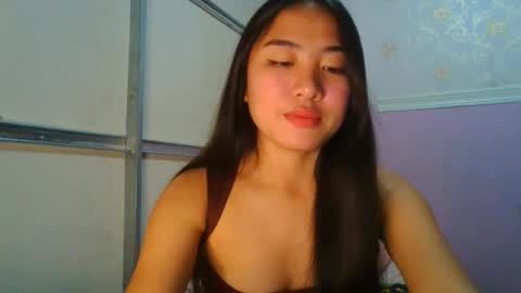 pretty_am online show from April 1, 2026, 4:37 pm