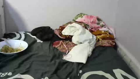 pretty_barbz online show from March 9, 2025, 7:48 pm