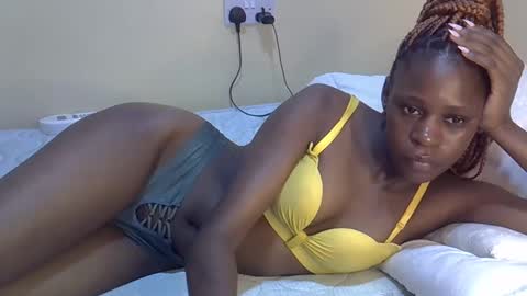 Snapshot of pretty_daniella chatting on February 12, 2025, 5:37 am pretty_daniella online show from February 12, 2025, 5:37 am