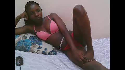 pretty online show from February 12, 2026, 9:10 pm