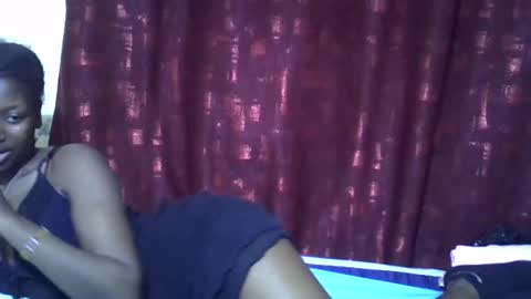 Snapshot of pretty_ebby chatting on June 27, 2026, 4:23 pm pretty_ebby online show from June 27, 2026, 4:23 pm