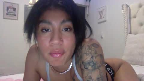 pretty_girl828687 online show from April 8, 2026, 12:05 pm