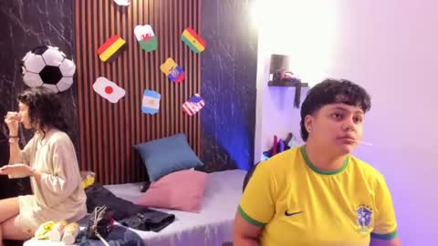 pretty_honey22 online show from June 16, 2026, 1:30 am