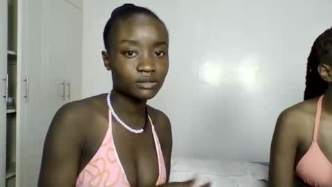 pretty luv1 online show from December 16, 2025, 8:41 am