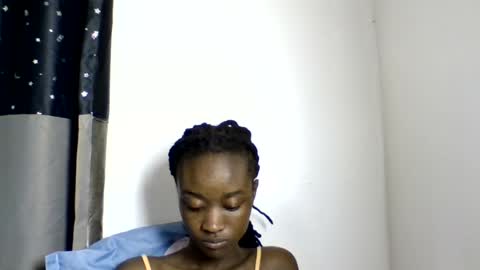 Snapshot of pretty_luv1 chatting on June 19, 2026, 12:09 pm pretty luv1 online show from June 19, 2026, 12:09 pm
