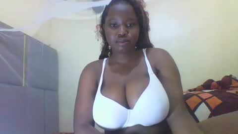 Snapshot of pretty_milan chatting on August 1, 2026, 8:35 am pretty_milan online show from August 1, 2026, 8:35 am