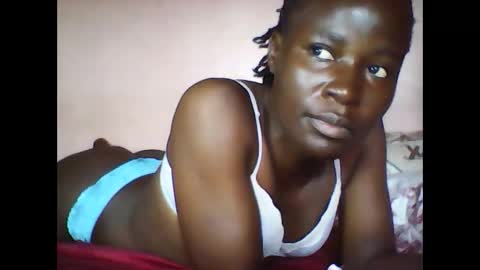 Snapshot of pretty_mine chatting on January 22, 2025, 12:49 pm pretty time online show from January 22, 2025, 12:49 pm