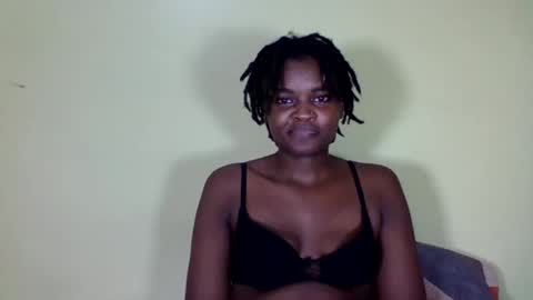 pretty_miya online show from December 27, 2024, 5:16 pm