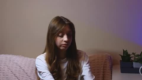 Snapshot of pretty_passenger chatting on November 1, 2025, 5:48 pm Emily online show from November 1, 2025, 5:48 pm