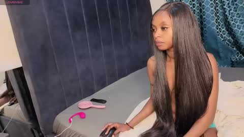 pretty_peshy online show from May 14, 2026, 9:32 pm