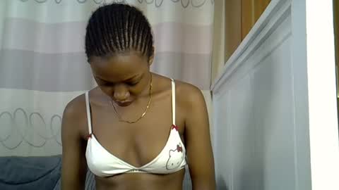 Snapshot of pretty_petite24 chatting on January 5, 2025, 1:47 pm pretty_petite24 online show from January 5, 2025, 1:47 pm