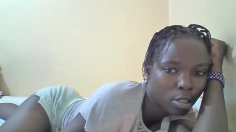 pretty_petite_ebony online show from March 5, 2025, 7:05 am