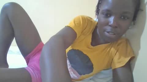 pretty_petite_ebony online show from March 6, 2025, 10:15 pm