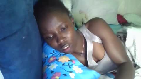 Snapshot of pretty_petite_ebony chatting on May 16, 2026, 6:17 pm pretty_petite_ebony online show from May 16, 2026, 6:17 pm