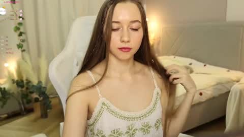 Elina online show from March 10, 2025, 7:07 pm