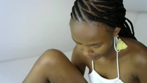 Snapshot of pretty_queennie chatting on May 20, 2026, 7:09 pm Pretty doll online show from May 20, 2026, 7:09 pm