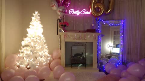 Pretty Sara online show from December 14, 2024, 1:28 am