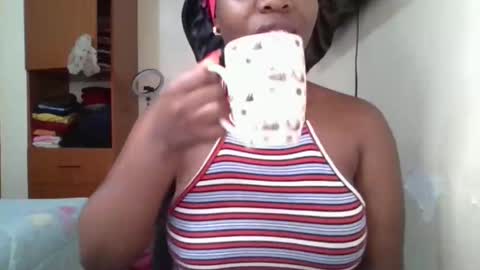 pretty_shila online show from April 5, 2026, 11:29 am