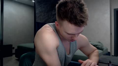 Snapshot of pretty_sweety chatting on December 11, 2024, 8:18 pm Justin online show from December 11, 2024, 8:18 pm
