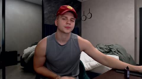 Snapshot of pretty_sweety chatting on February 16, 2025, 6:54 am Justin online show from February 16, 2025, 6:54 am