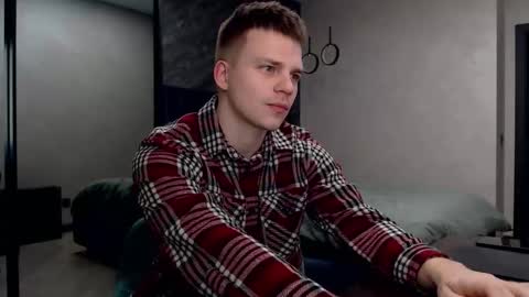 Snapshot of pretty_sweety chatting on February 18, 2025, 6:59 am Justin online show from February 18, 2025, 6:59 am